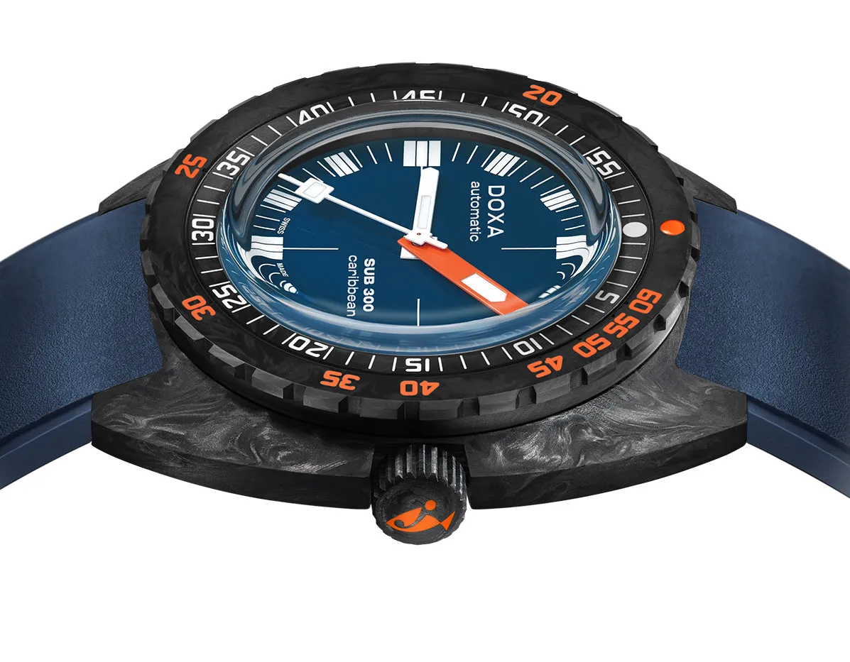 Doxa SUB 300 Carbon COSC Caribbean Rubber