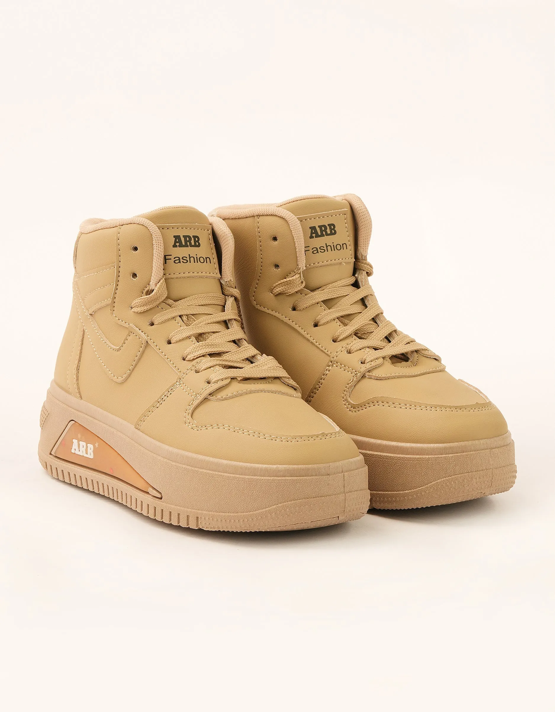 Femme Fit High Ankle Sneakers