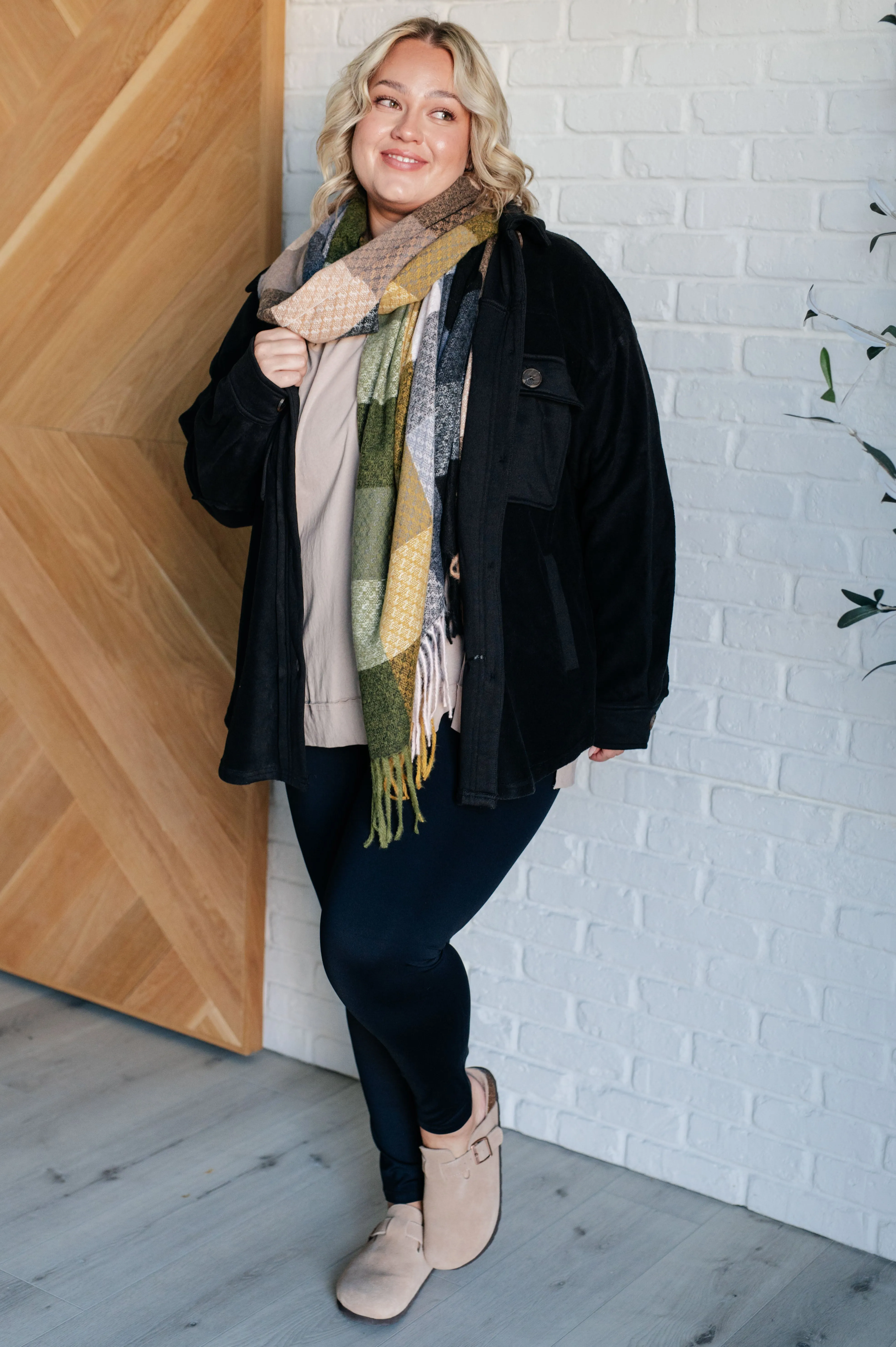 Jodifl Fantastic in Fleece Jacket in Black