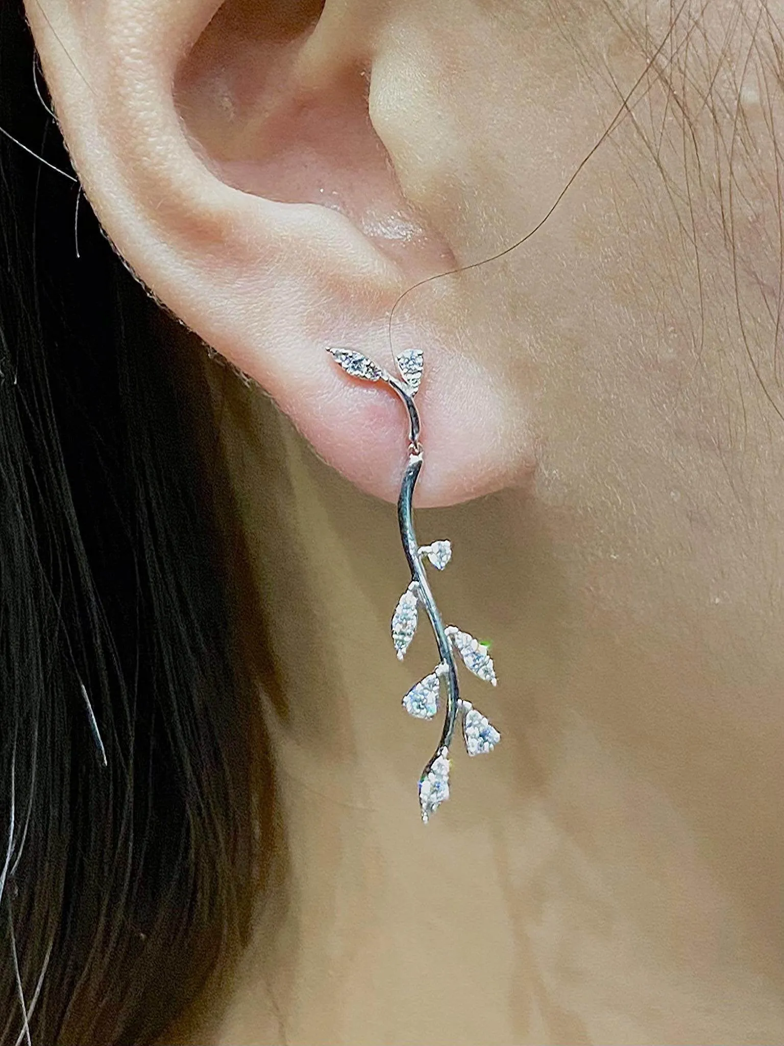 #LVNA2024 | Leaf Link Paved Statement Diamond Jewelry Set