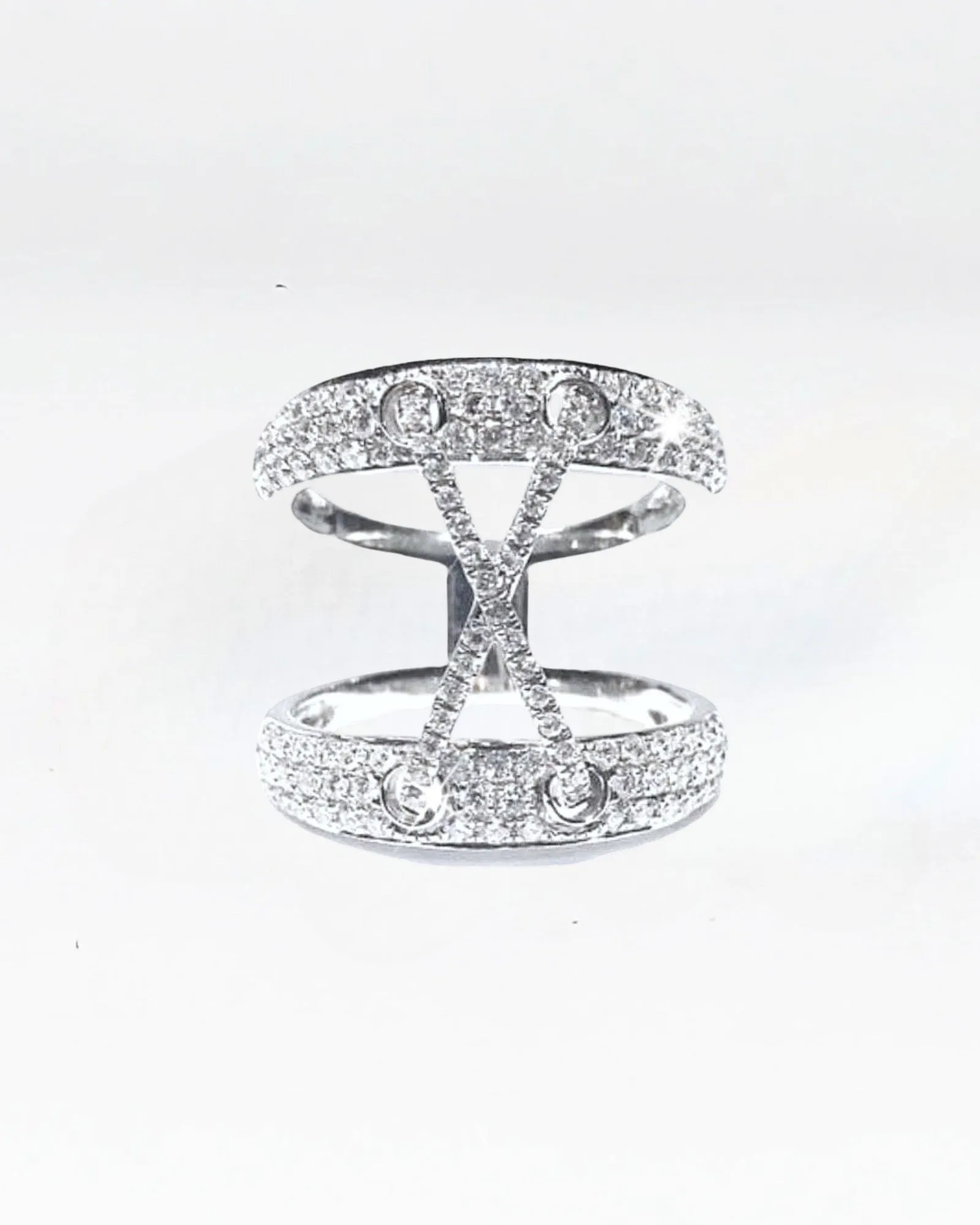 #LVNA2024 | Leaf Link Paved Statement Diamond Jewelry Set