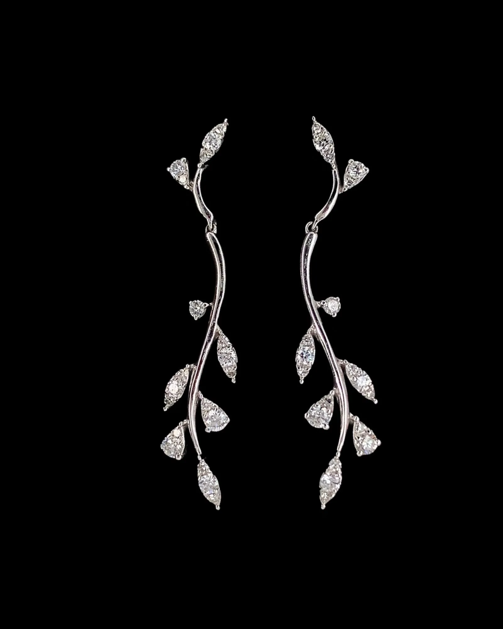 #LVNA2024 | Leaf Link Paved Statement Diamond Jewelry Set