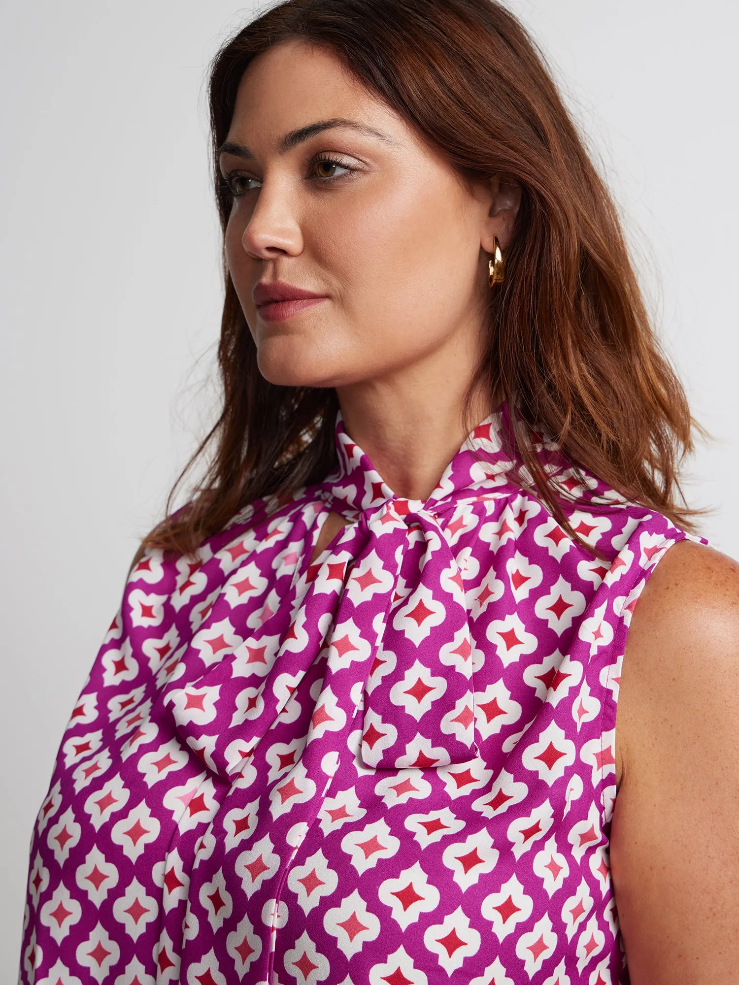 Plus Sleeveless Printed Tie Neck Blouse